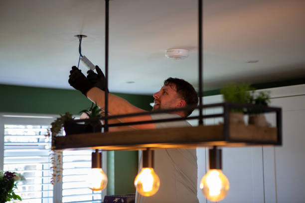 Best Emergency Electrical Repair  in Vilonia, AR